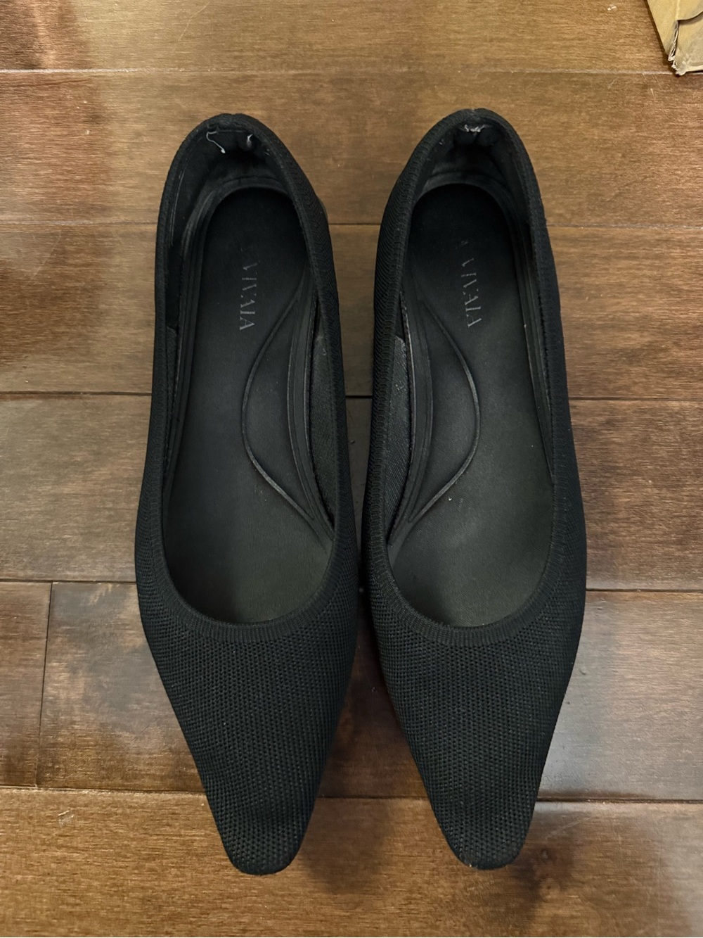 Vivaia Minnie Flats. Size 38.5 (US 7.5/8). Black.